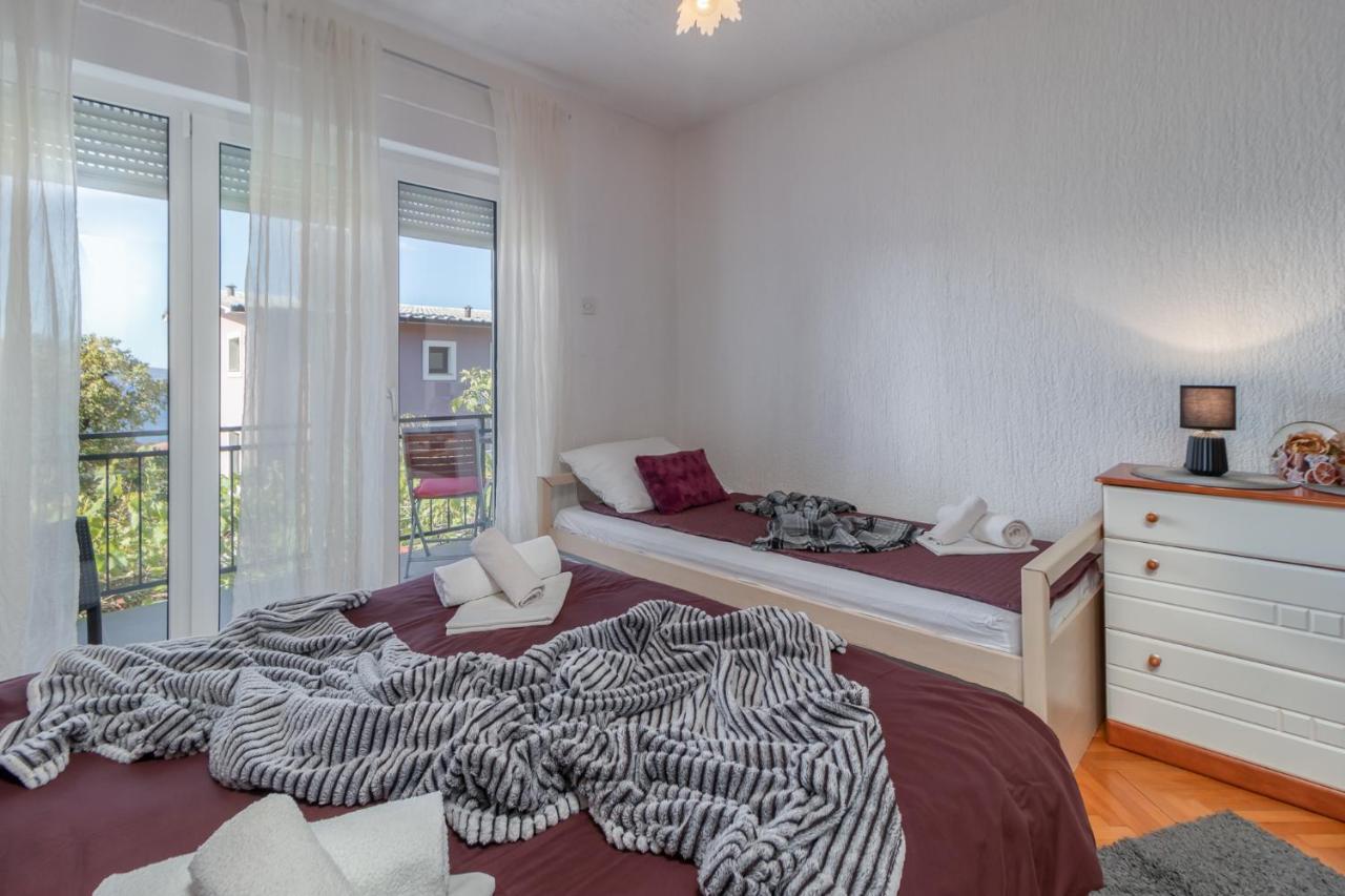 Apartments Lord Новий Винодольський Екстер'єр фото